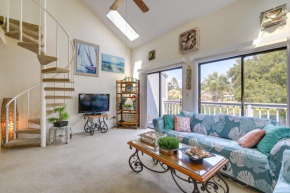 Balcony and Community Perks Condo in Surfside Beach